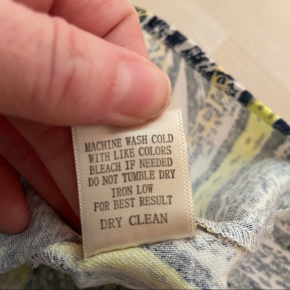 Very J women’s fit and flare dress in size small - Picture 7 of 7